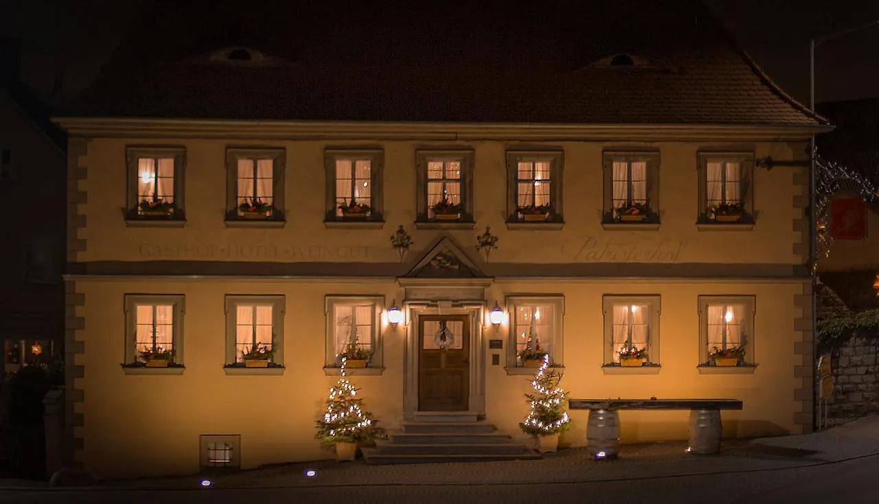 Der Patrizierhof - Weingut Gasthof Hotel - Familie Grebner Grosslangheim